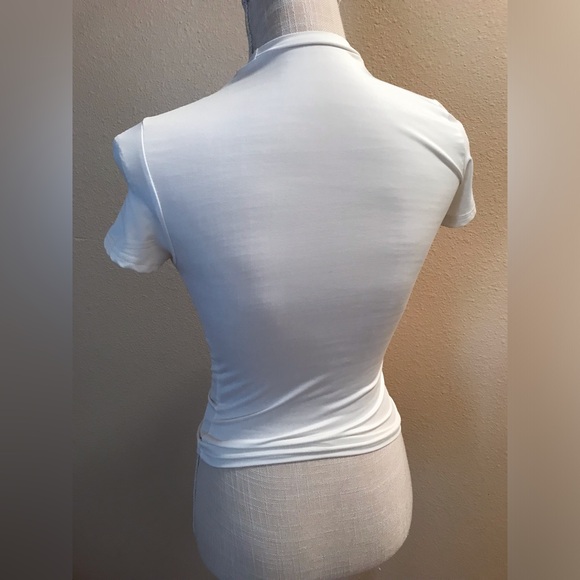 White t - Picture 2 of 2
